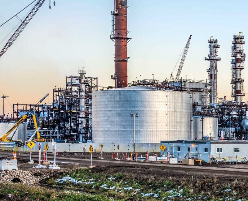 Sturgeon Refinery colour photo